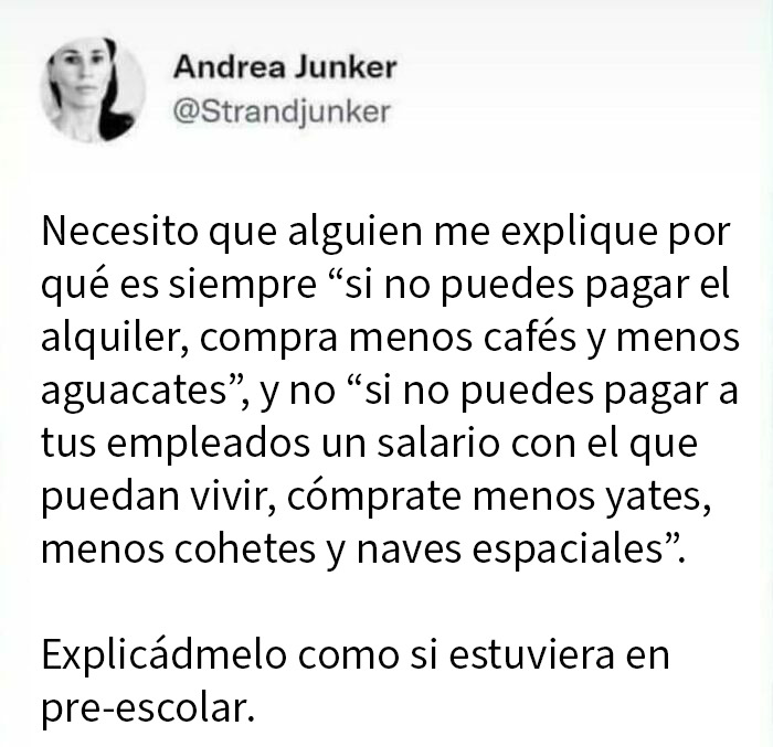 Publicación divertida sobre economía y salarios en grupo online Delirios de suficiencia con comentario crítico y humor.