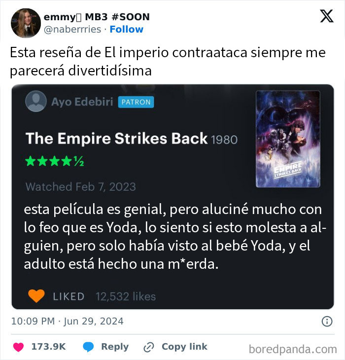 Captura de reseña divertida sobre El imperio contraataca, destacando opiniones que triunfaron en internet con humor.