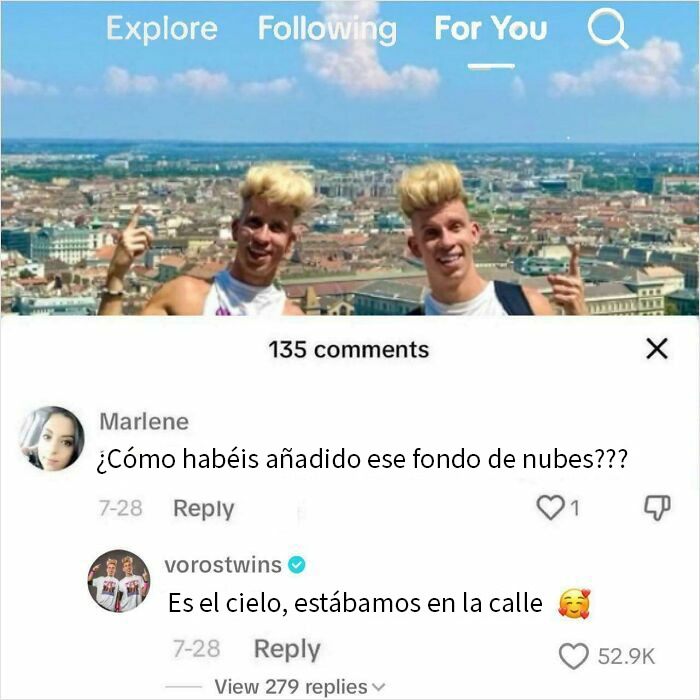 Hermanos gemelos responden con humor en comentarios, destacando respuestas inesperadas y divertidas en redes sociales.