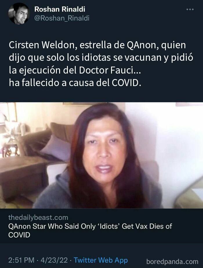 Mujer con cabello oscuro en interior, ejemplo de karma relacionado con leopardos y karma funcionando como debería.