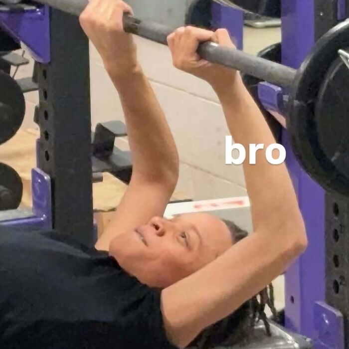 Icono de luz extraña en el tablero del coche, imagen rara y bizarra que no es para los fácilmente ofendidos.