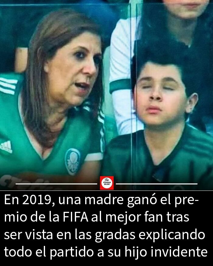 Hombres sonrientes frente a casa, ilustrando publicaciones adorables y conmovedoras para alegrar tu feed de Instagram.