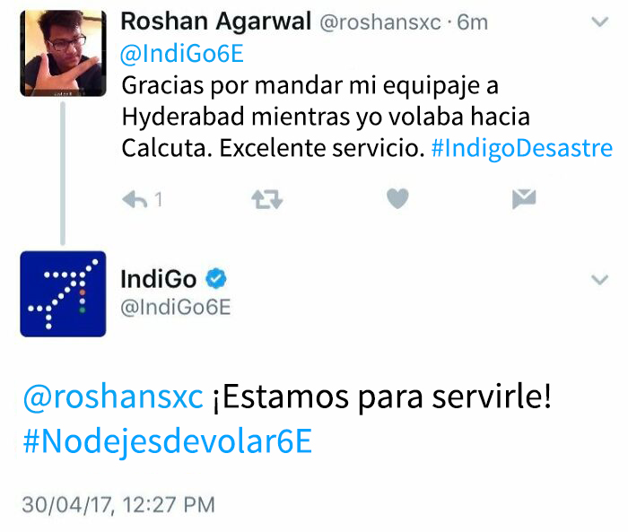 Intercambio de tweets donde una aerolínea responde sin solucionar un problema de equipaje, un ejemplo de fallo en redes sociales.