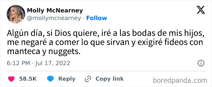 Tuit humorístico sobre paternidad y anécdotas familiares en memes de crianza hilarantes para disfrutar un descanso.