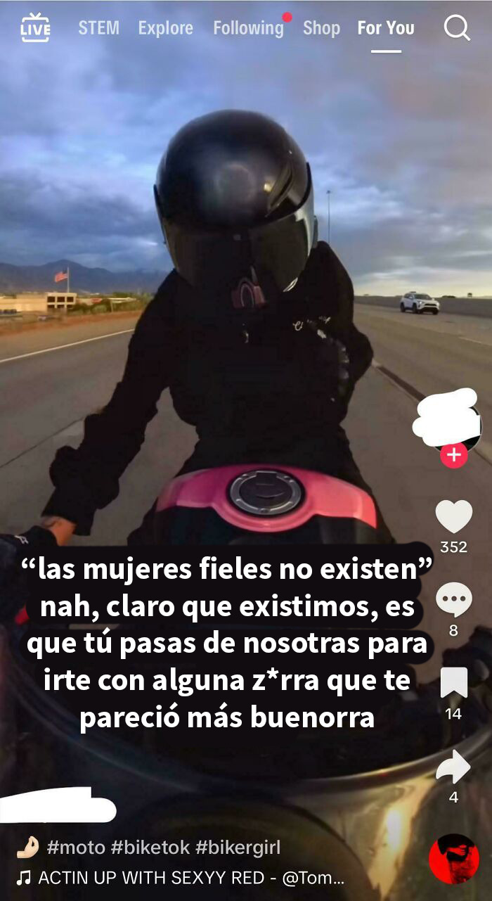 Captura de pantalla de mensajes directos que muestran comportamiento ilusorio en línea de chicas que recibieron un reality check.