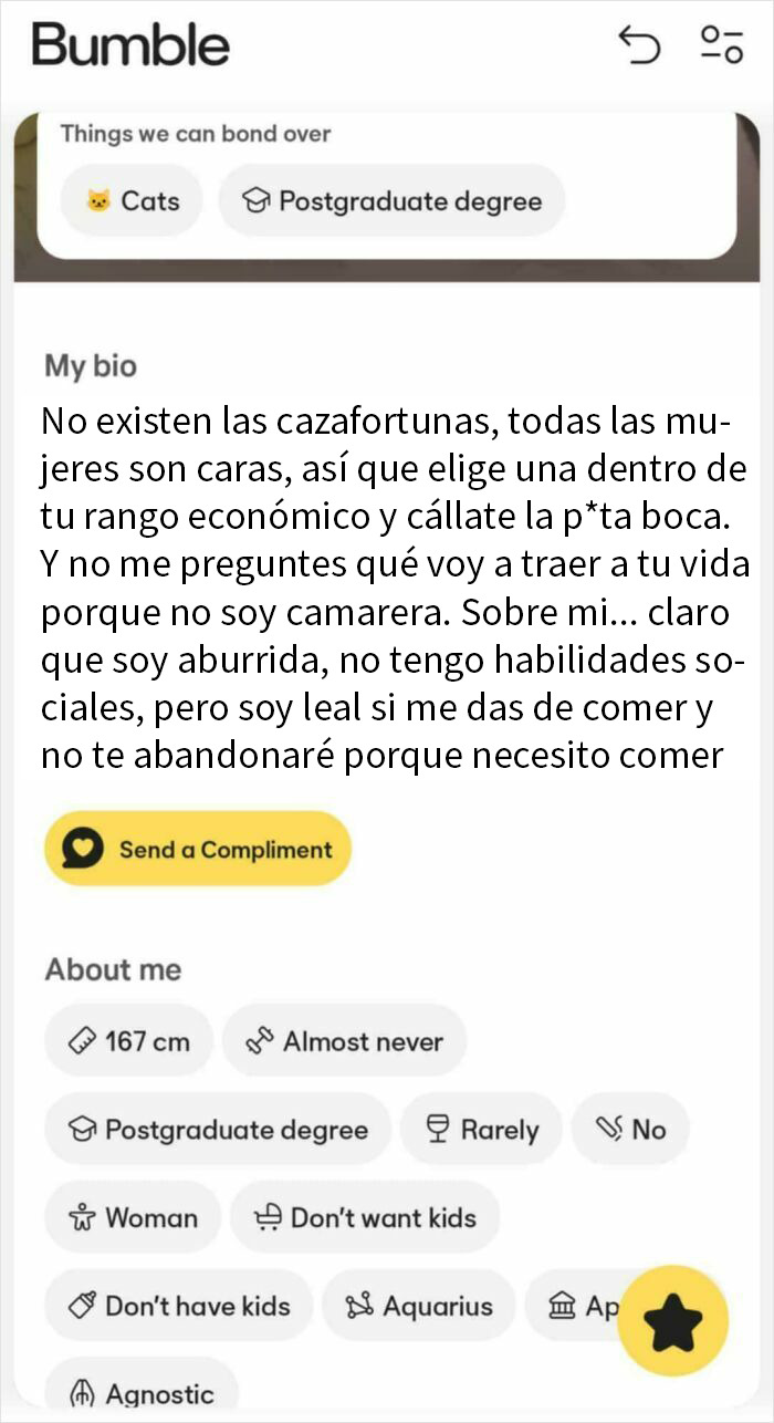 Chat de mensajes que muestra comportamiento ilusorio de chicas con un toque de realidad en conversaciones online.
