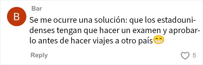 Comentario criticando a Air Canada por ofrecer comida caducada durante un vuelo, con propuesta de solución para viajeros. Comentario criticando a Air Canada por ofrecer comida caducada durante un vuelo, con propuesta de solución para viajeros.
