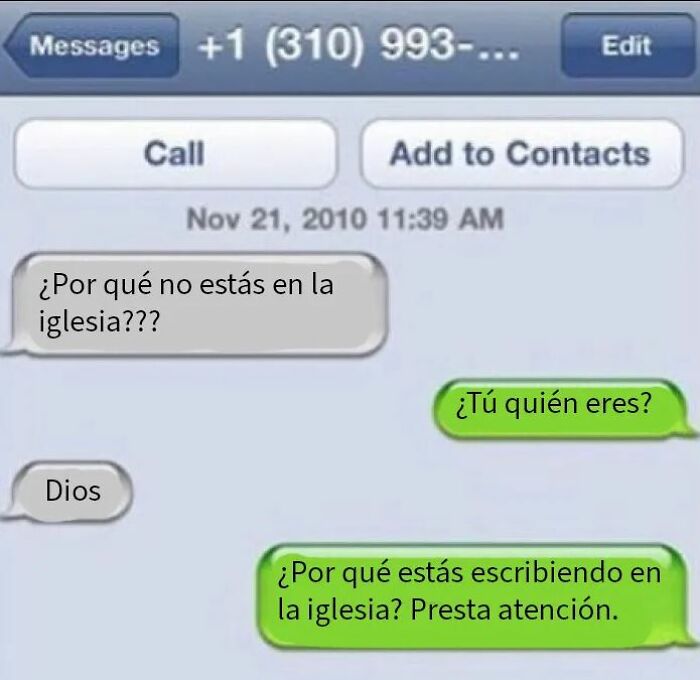 Captura de pantalla de mensaje de texto divertido con giro inesperado en conversación sobre iglesia y dios.