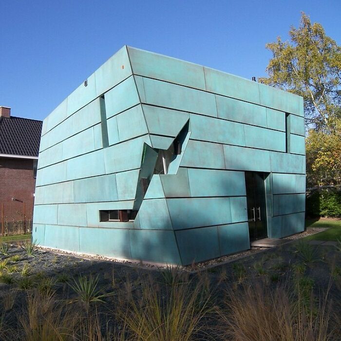 Al arquitecto se le cayó un cubo de jabón verde y de repente tuvo una visión