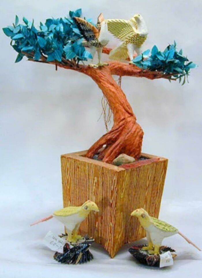 Arte carcelario asiático realizado por Liv Bao Jin, un refugiado chino, hecho y vendido para pagar las facturas legales, 1993