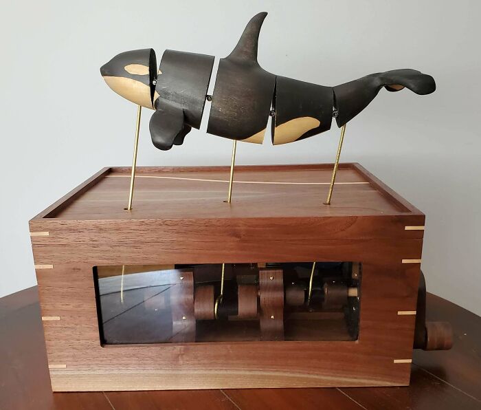 Hice esta caja de música en forma de orca