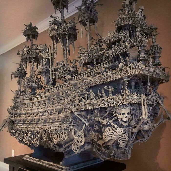 Barco fantasma hecho a mano