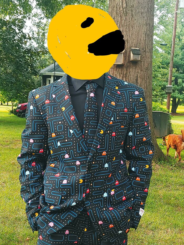 Encontré un traje para mi hijo en una tienda de garaje. Costó $15