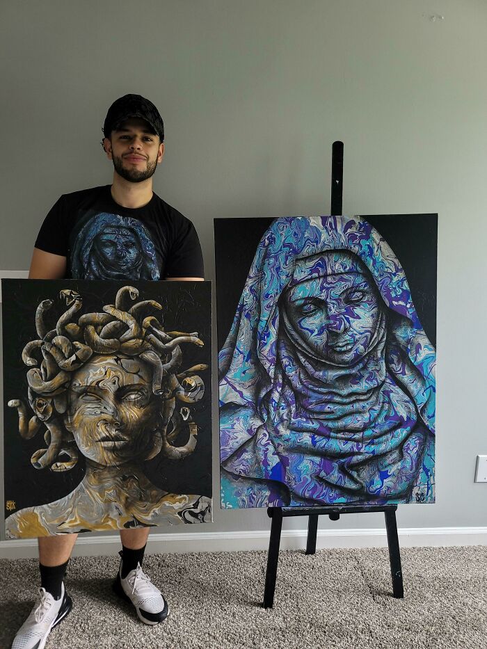 Creé estas dos piezas al pintar sobre un vertido acrílico