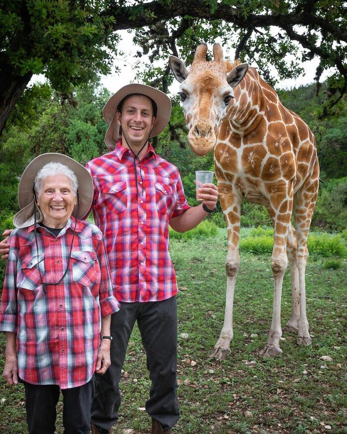 95-Year-Old Grandma And Her Grandson Prove Fun Doesn't Have An Age Limit With Hilarious Costumes (22 New Pics)