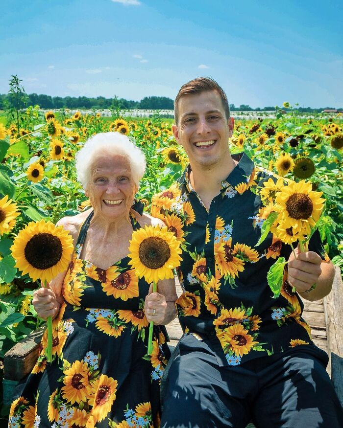 95-Year-Old Grandma And Her Grandson Prove Fun Doesn't Have An Age Limit With Hilarious Costumes (22 New Pics)