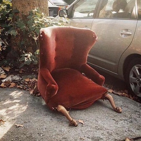 "I Want To Leave" Is Pretty Much The Weirdest Instagram Account, And Here Are 50 Pictures To Prove It