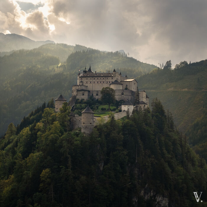 Burg Hohenwerfen. Algunos reconocerán esta belleza de la película clásica 'Where Eagles Dare'