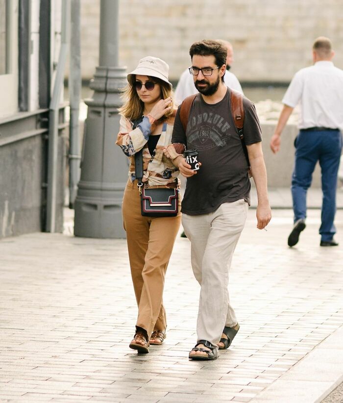 Russian Photographer Captures The Urban Street Style Of Moscow City (30 Pics)