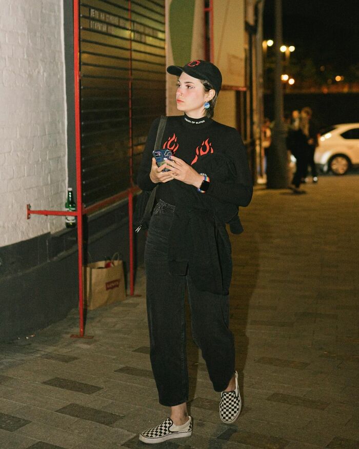 Russian Photographer Captures The Urban Street Style Of Moscow City (30 Pics)
