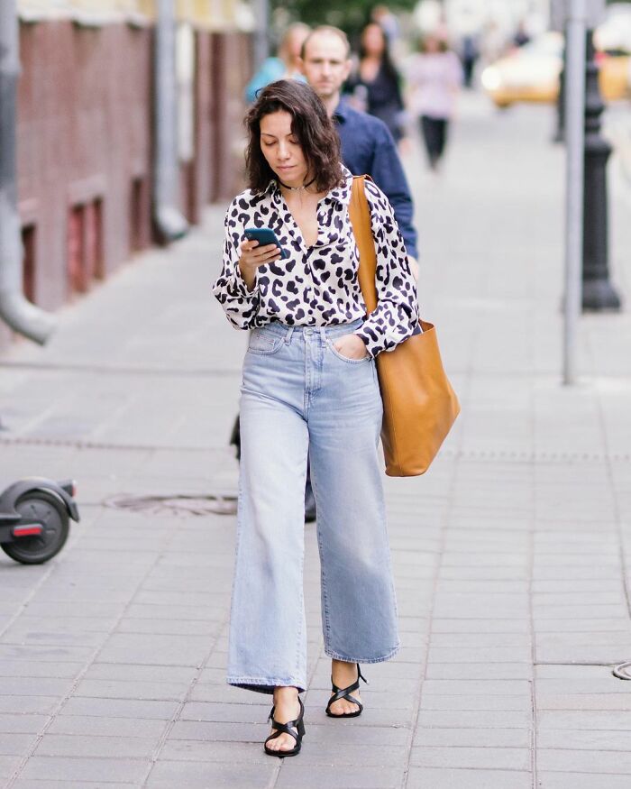 Russian Photographer Captures The Urban Street Style Of Moscow City (30 Pics)