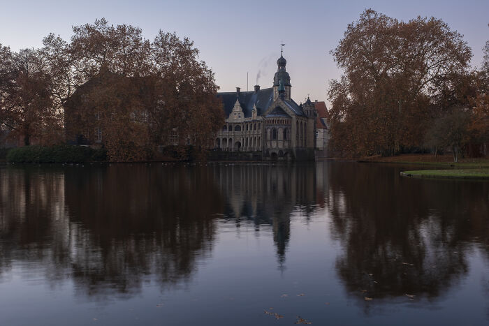 Schloss Darfeld (Alemania). Me encantan esos colores otoñales.