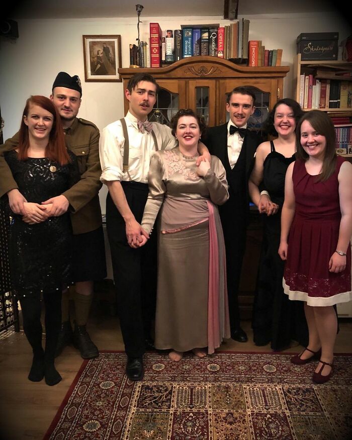 Engaged Young Couple Lives Like It's The 1930s With Vintage Clothes, Home, Tools, And A Car (30 Pics)
