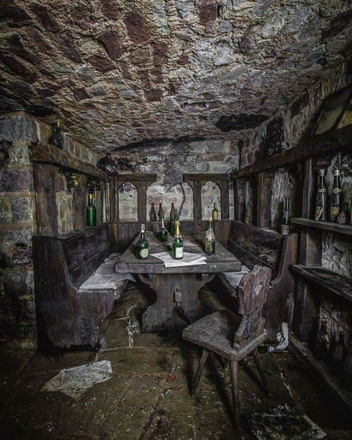 Hotel abandonado - 2019