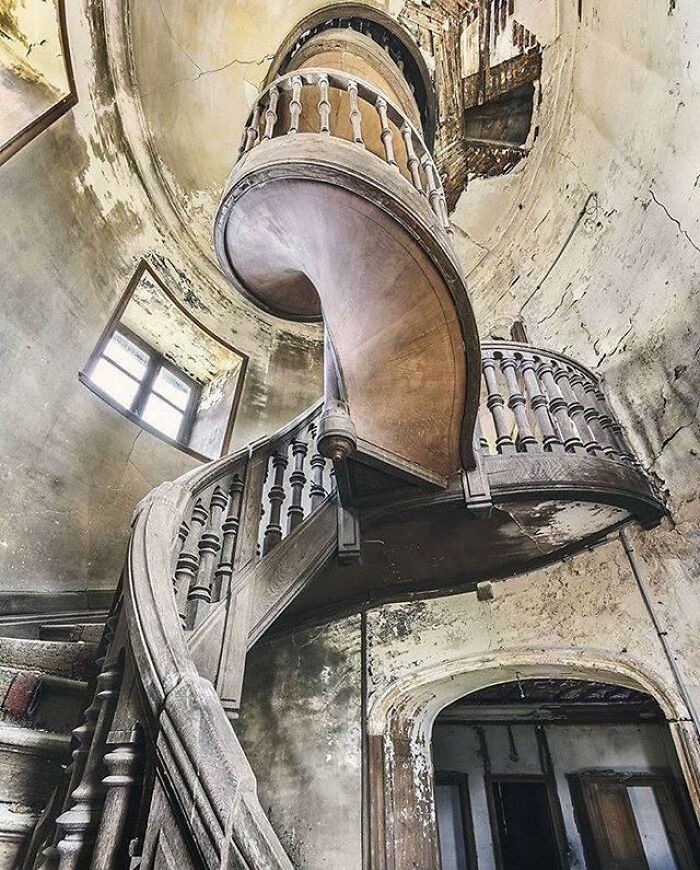 Impresionante escalera en Europa
