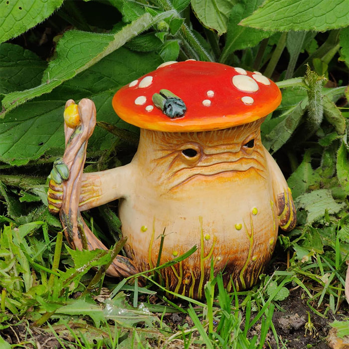  Grumples, la taza hongo (la tapa del hongo puede quitarse). Es la primera de su especie