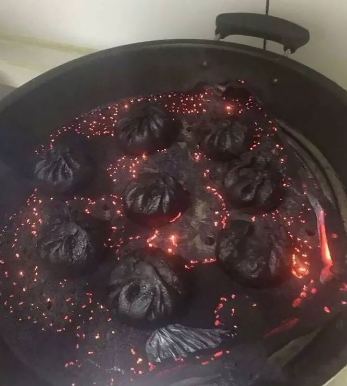 Empanadillas al vapor salidas del mismísimo infierno