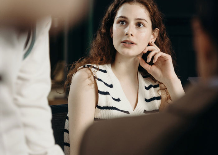 20 Personas que se marcharon de entrevistas de trabajo comparten por qué lo hicieron