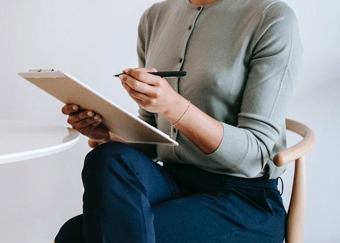 20 Personas que se marcharon de entrevistas de trabajo comparten por qué lo hicieron