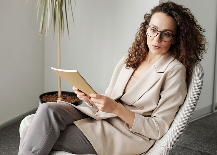 20 Personas que se marcharon de entrevistas de trabajo comparten por qué lo hicieron