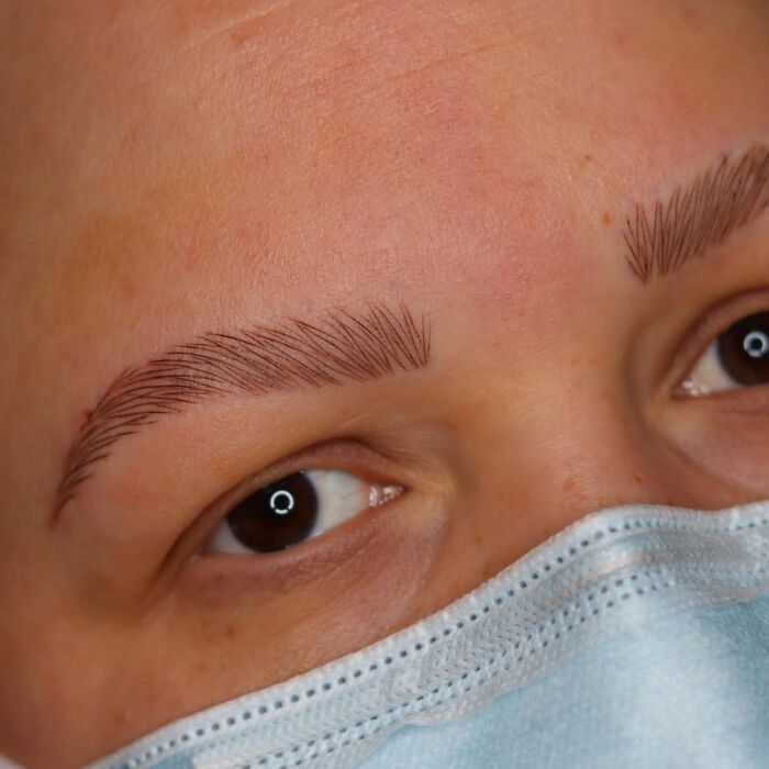 Tatué unas cejas nuevas en un cliente con alopecia