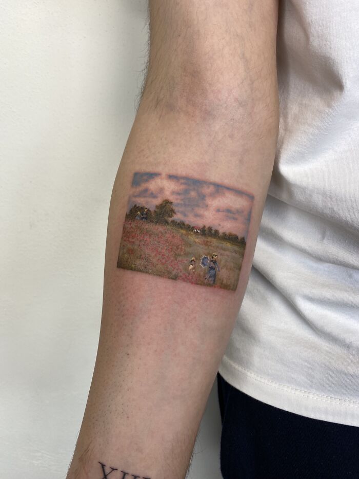 Una pequeña pintura. Les Coquelicots (Monet) por La Fragile en la Sociedad de Tatuajes de la Ballena Blanca (Padua, Italia)