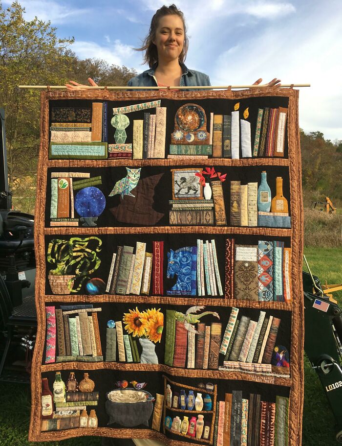 Hice una colcha con la "Librería de Dumbledore", feliz por el resultado obtenido