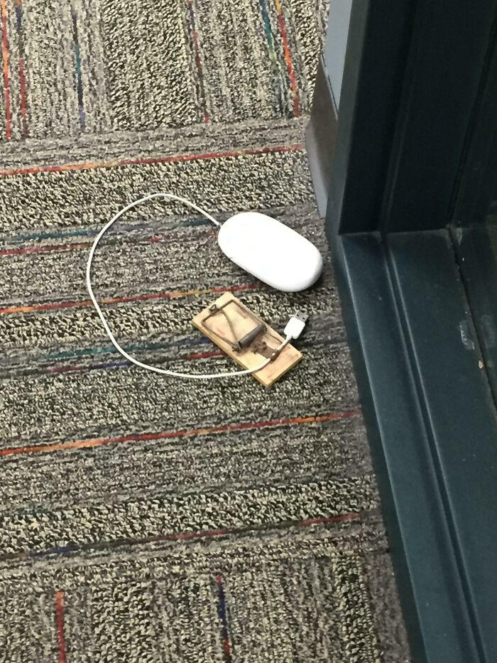 En la esquina de la sala informática de mi escuela