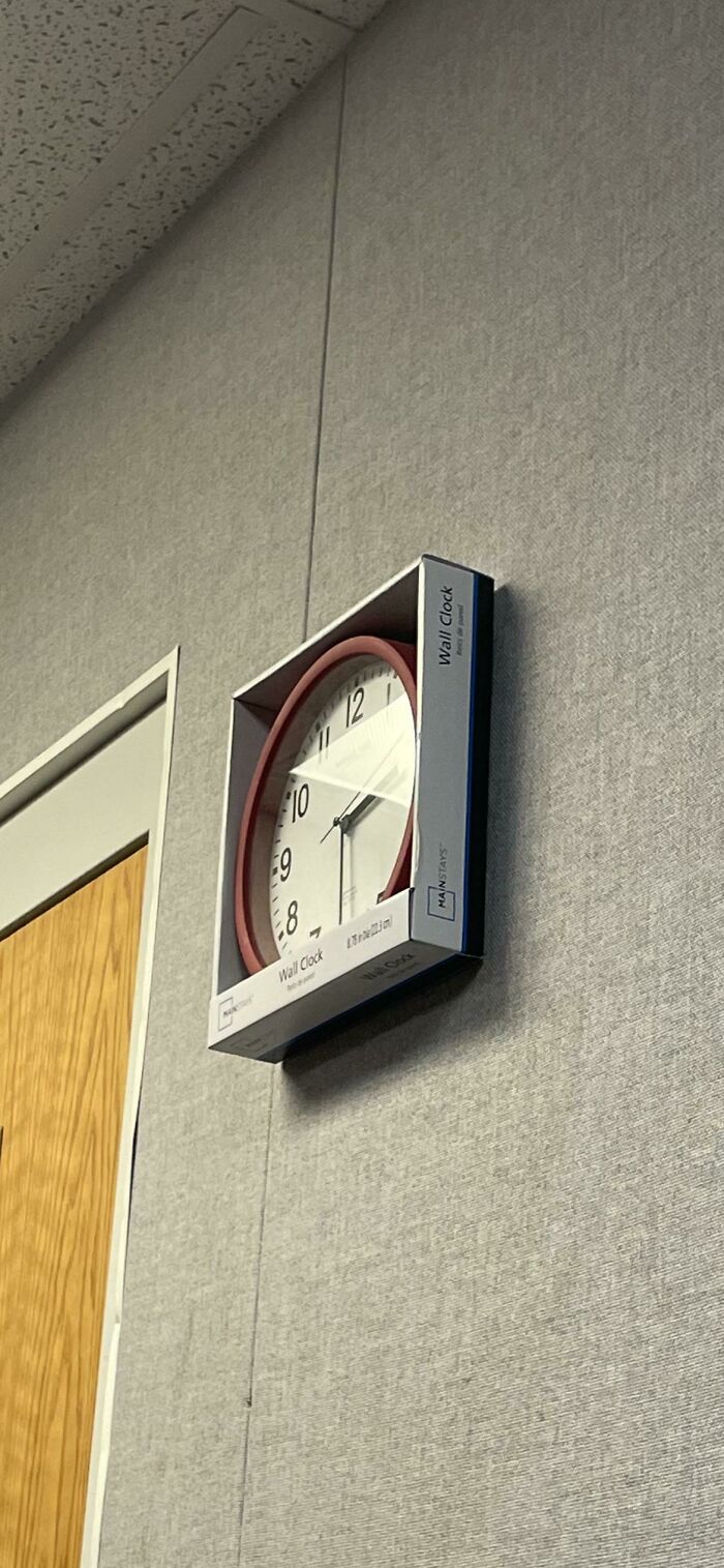 Reloj en la escuela