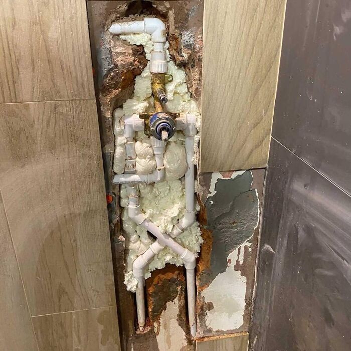 30 Construction Solutions That Don't Solve Problems, Only Create Them, As Shared By This Instagram Account (New Pics)