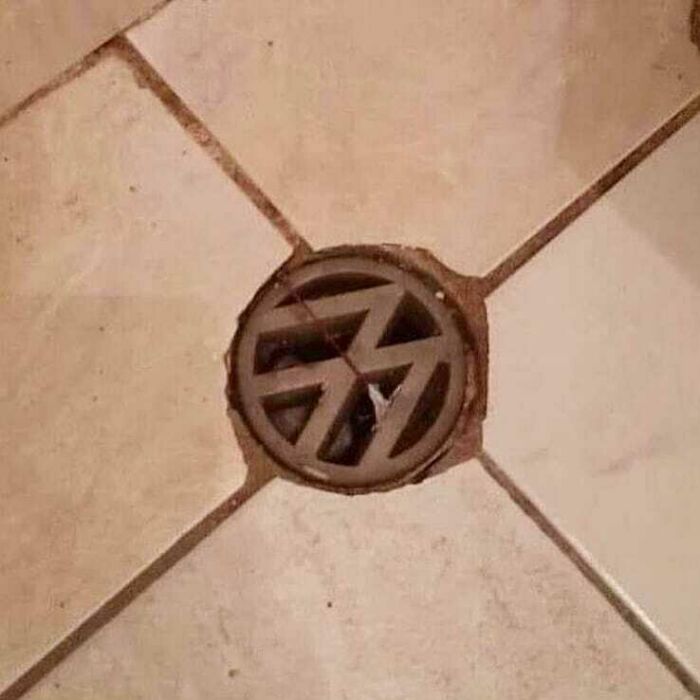 30 Construction Solutions That Don't Solve Problems, Only Create Them, As Shared By This Instagram Account (New Pics)