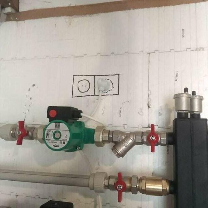30 Construction Solutions That Don't Solve Problems, Only Create Them, As Shared By This Instagram Account (New Pics)