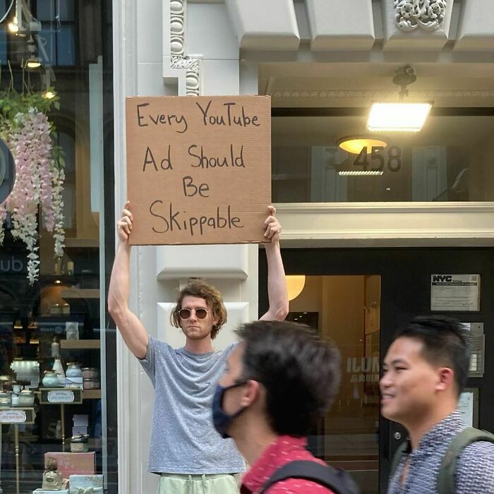 Dude Keeps Protesting Annoying Everyday Things With Funny Signs (30 New Pics)