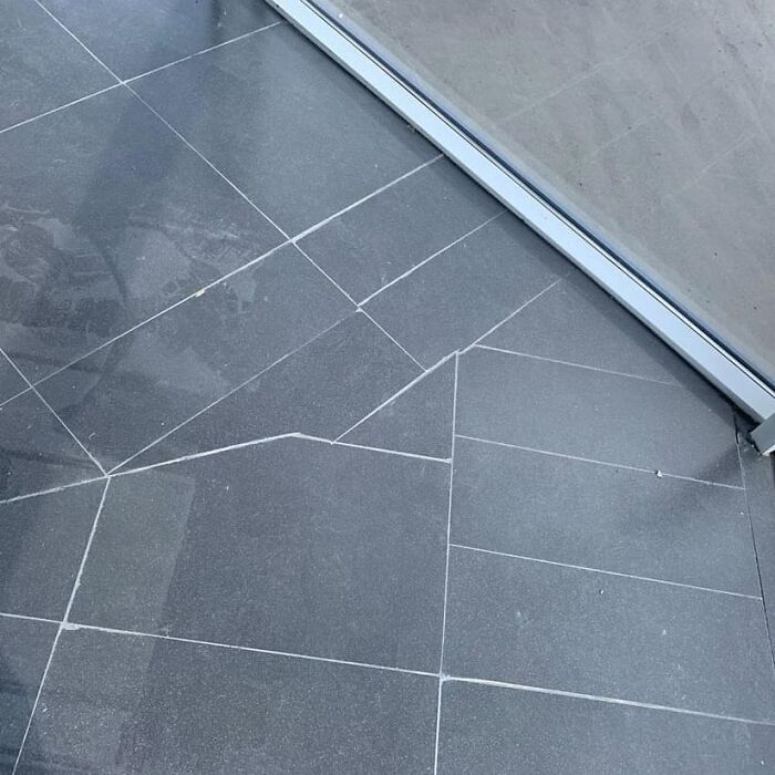 30 Construction Solutions That Don't Solve Problems, Only Create Them, As Shared By This Instagram Account (New Pics)