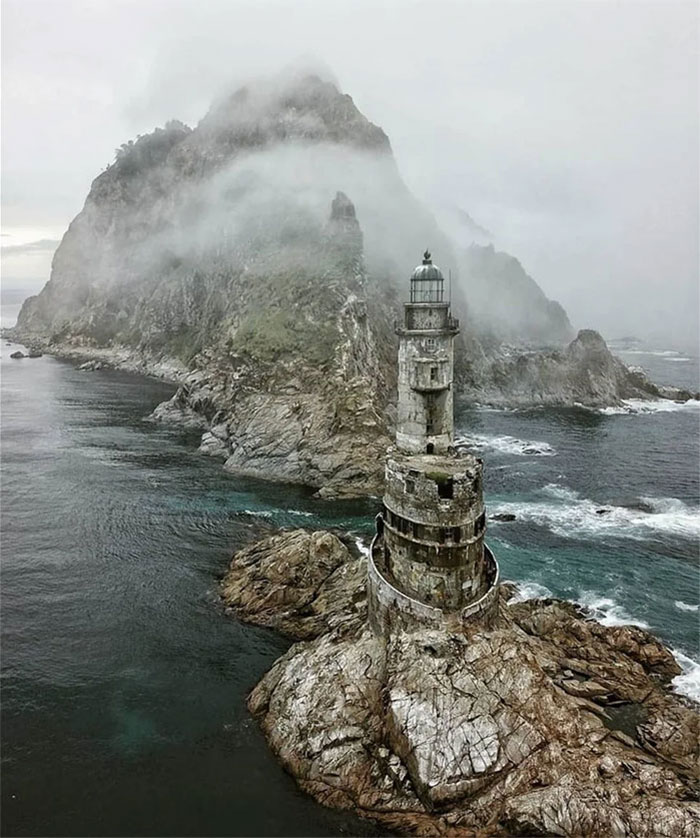 Un faro abandonado muy impresionante (Faro de Aniva, Rusia)