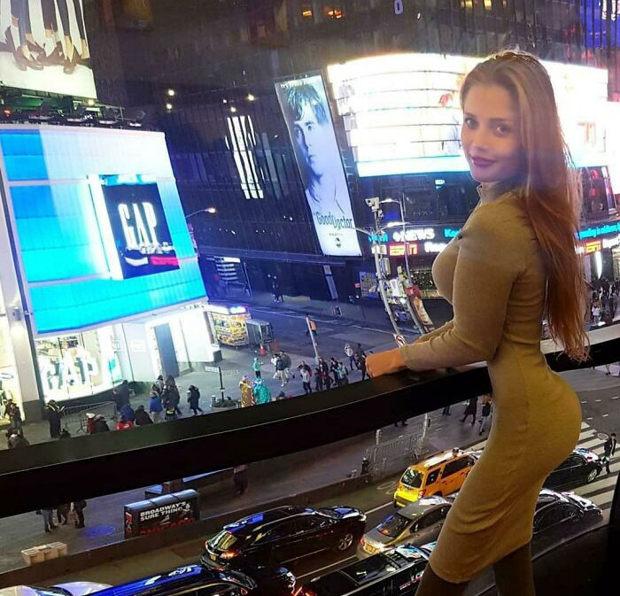 Algo parece raro Algo parece raro