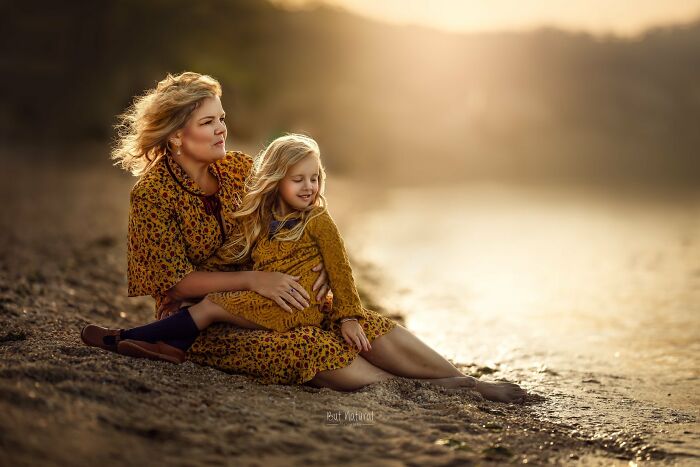I Asked These Mothers If I Could Photograph Them, And Here's What I Captured (25 Pics)