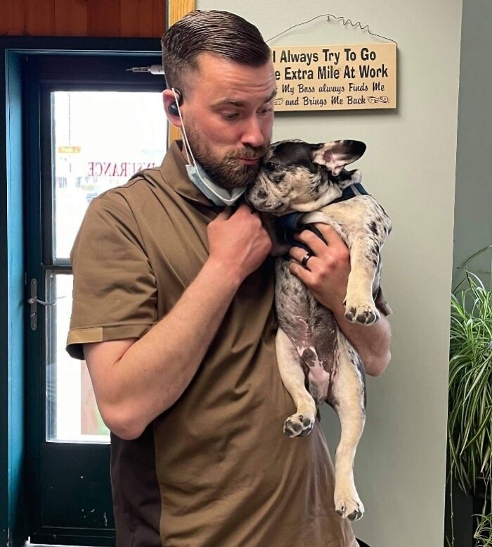 Turns Out, UPS Drivers Have A Facebook Group About Dogs They Meet On Their Routes, And It Will Make Your Day (30 New Pics)
