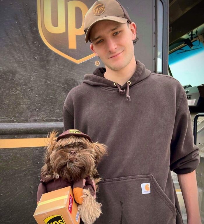 Turns Out, UPS Drivers Have A Facebook Group About Dogs They Meet On Their Routes, And It Will Make Your Day (30 New Pics)