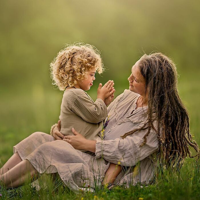 I Asked These Mothers If I Could Photograph Them, And Here's What I Captured (25 Pics)